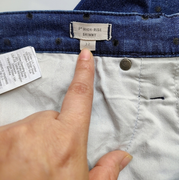 Madewell women's 9" high-rise skinny jeans in dark blue polka dot denim, siz 32. - Picture 15 of 16